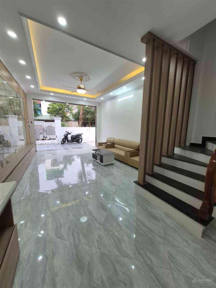 Bán nhà 4 tầng vạn phúc 3, 40m2, mt 4m, gara ô tô, 3 phòng ngủ, hơn 5 tỷ