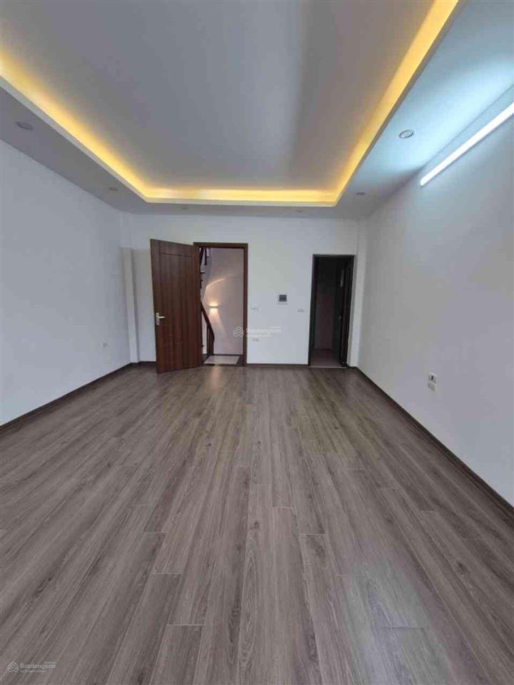 Bán nhà 4 tầng vạn phúc 3, 40m2, mt 4m, gara ô tô, 3 phòng ngủ, hơn 5 tỷ