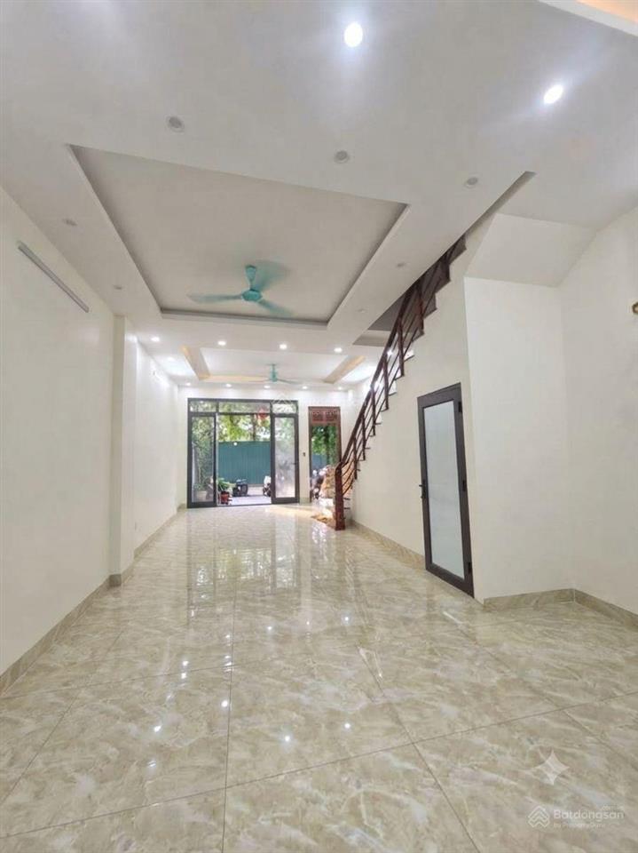 Bán nhà 5 tầng  5 ngủ  đấu giá phú lương 63m gần chợ, gần trường giá 13,5 tỷ