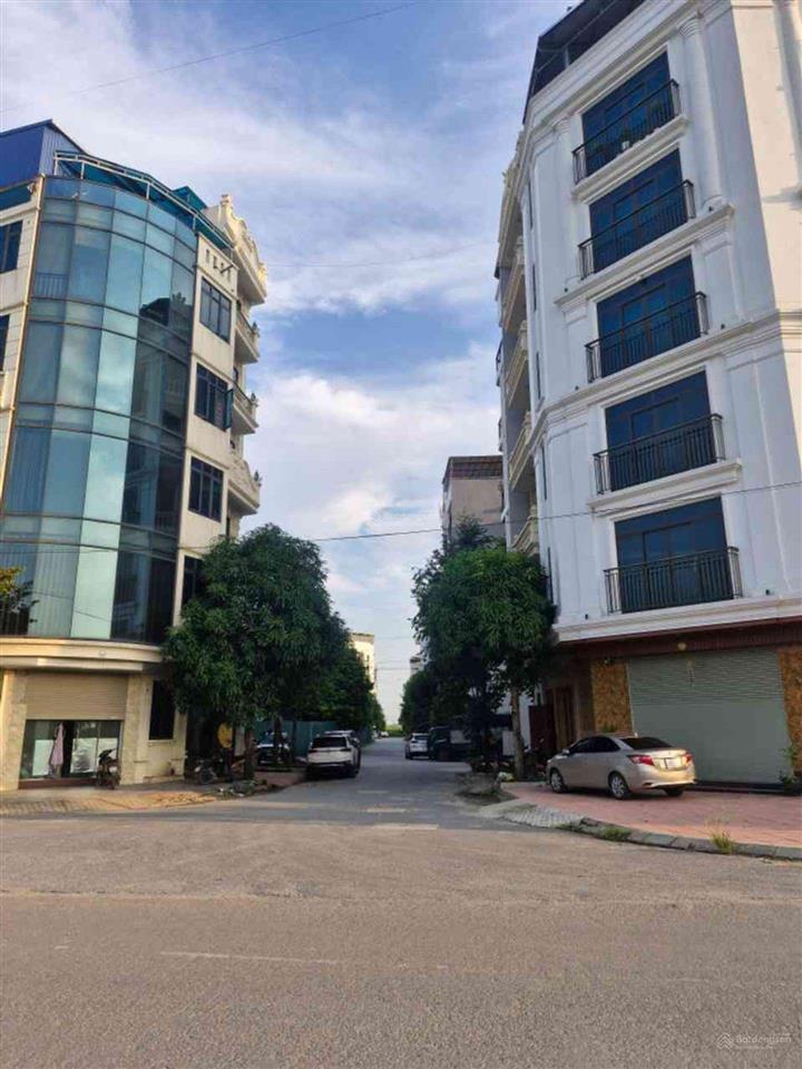 Bán nhà 5 tầng  5 ngủ  đấu giá phú lương 63m gần chợ, gần trường giá 13,5 tỷ
