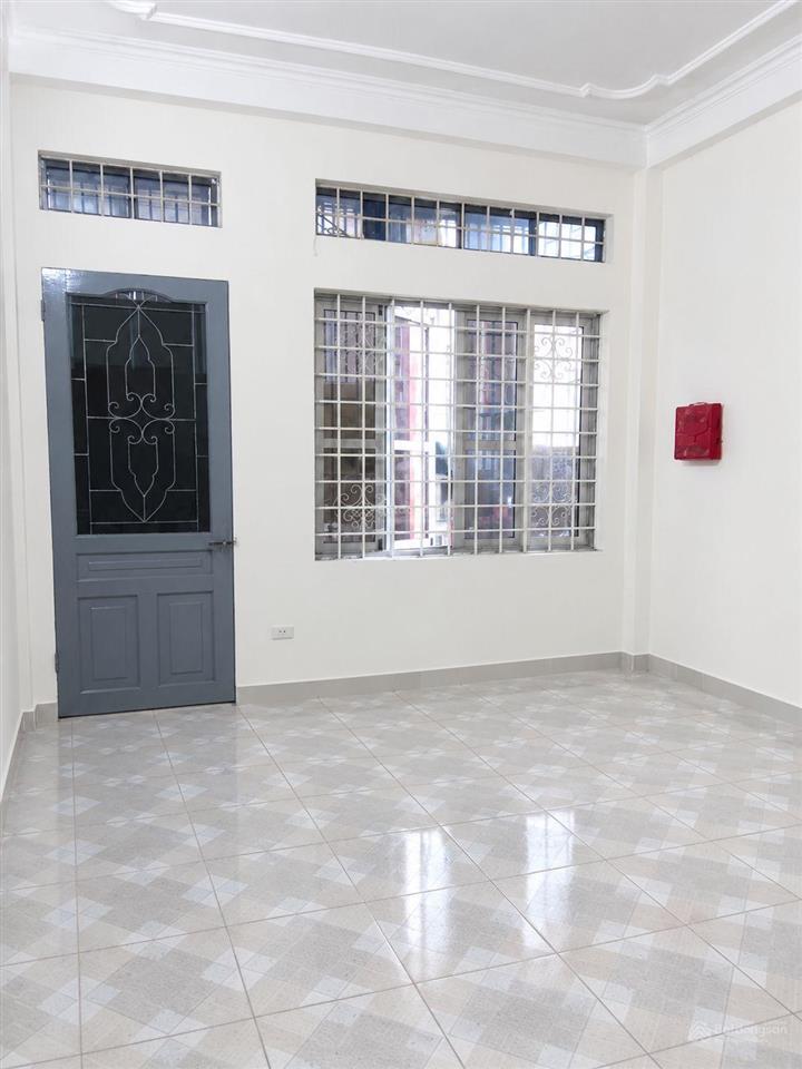 Nhà 4 tầng sổ đỏ riêng giá 4,36 tỷ gần bùi huy đáp  gần bến xe nước ngầm