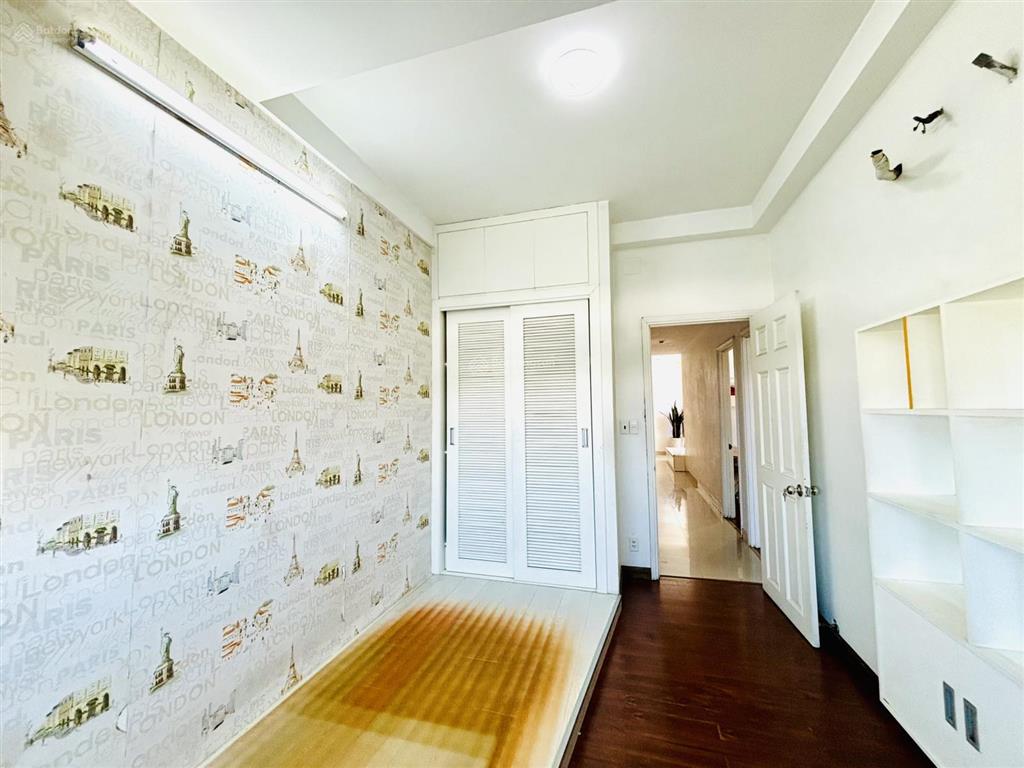 Căn góc tầng cao 124m2 chỉ 5.5tỷ, view phòng ngủ nhìn nguyễn lương bằng (3pn + 2wc) nội thất cơ bản