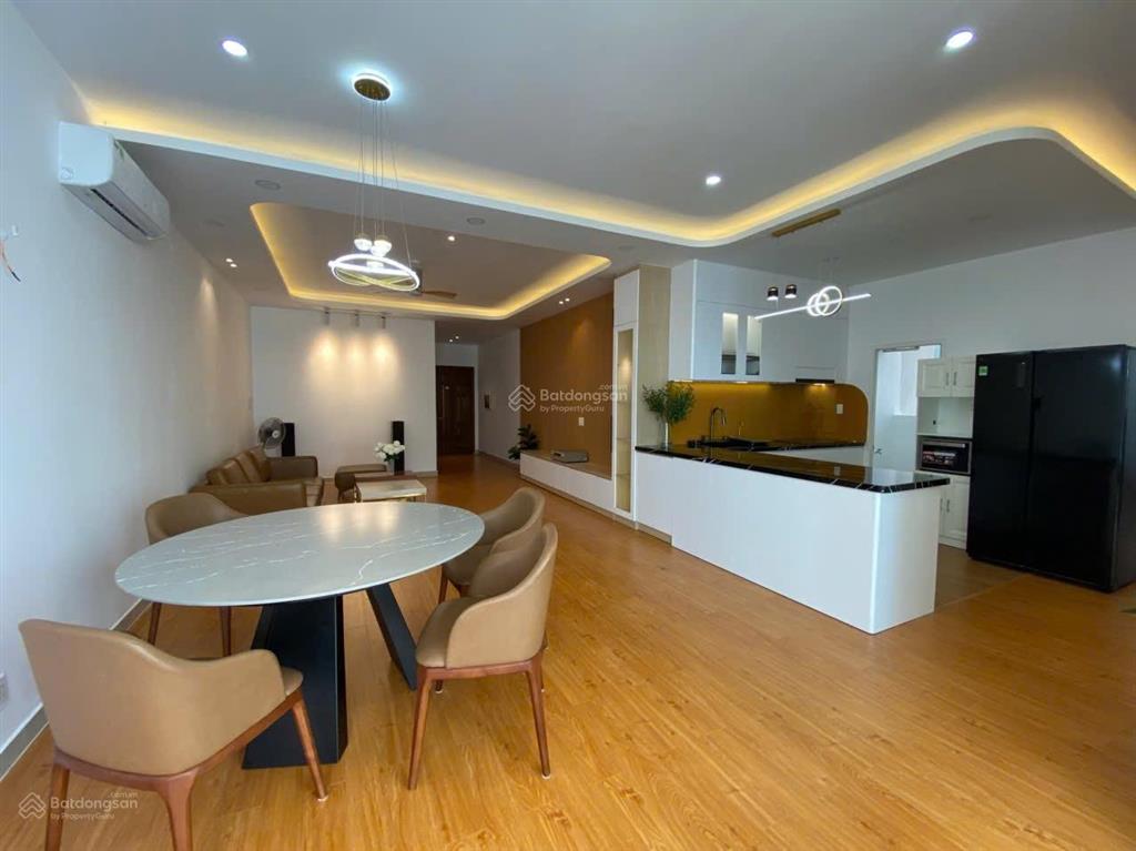 Chỉ 15 triệu/tháng ở ngay, 124m² (3pn + 2 wc) nhà décor mới, nội thất đầy đủ, ban công đông nam