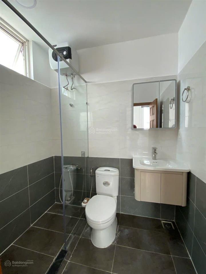 Chỉ 15 triệu/tháng ở ngay, 124m² (3pn + 2 wc) nhà décor mới, nội thất đầy đủ, ban công đông nam