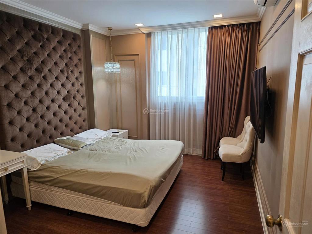 Căn góc nhà decor đẹp chỉ 4,1 tỷ (2pn + 2wc) 88m2, có nội thất, view đông nam, hỗ trợ vay