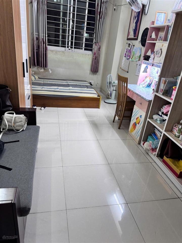 Chỉ 3.25 tỷ, hỗ trợ vay 78m2 (2pn + 2wc) nhà nguyên bản nội thất dính tường, view hồ bơi thoáng mát