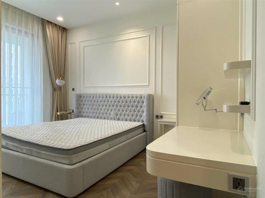 Cho thuê cc 3pn 2wc tại midtown phú mỹ hưng, 60 triệu, 131 m2
