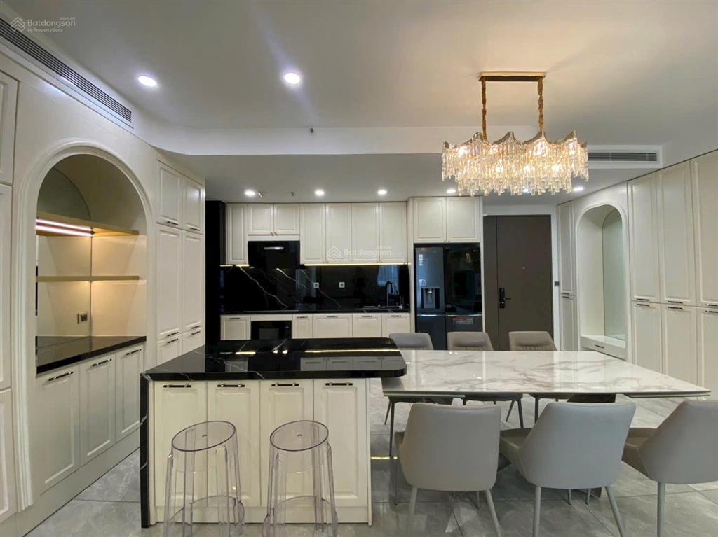 Cho thuê cc 3pn 2wc tại midtown phú mỹ hưng, 60 triệu, 131 m2