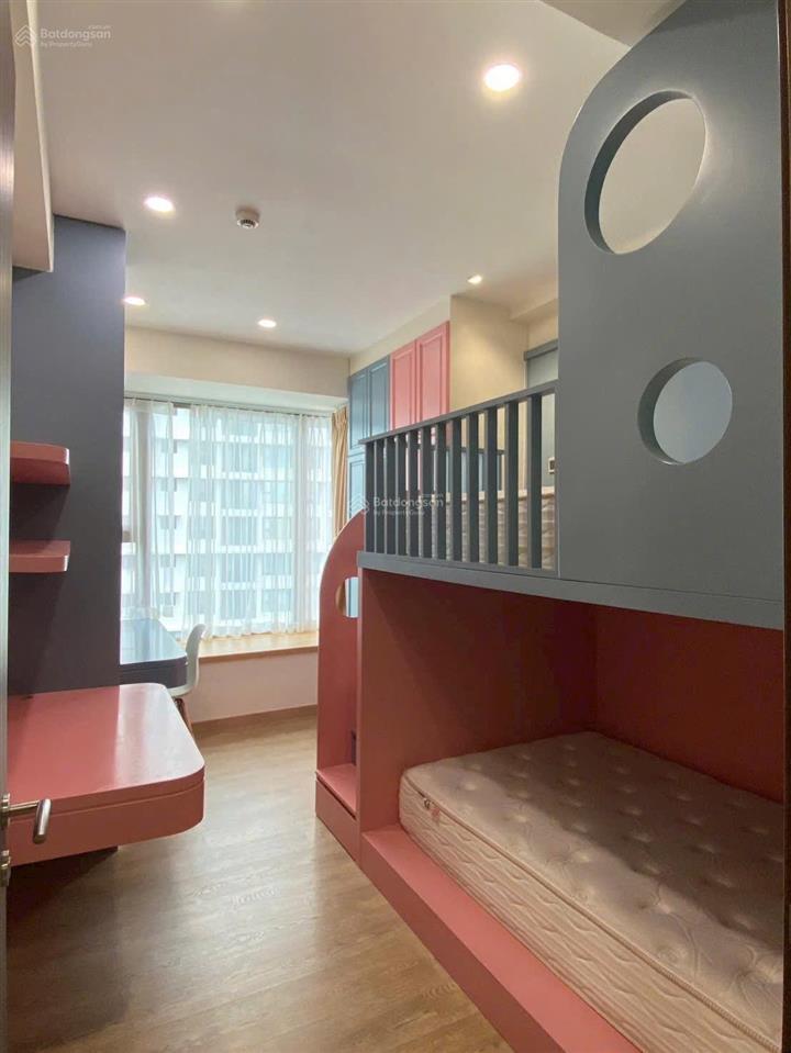 Cho thuê cc 3pn 2wc tại midtown phú mỹ hưng, 60 triệu, 131 m2