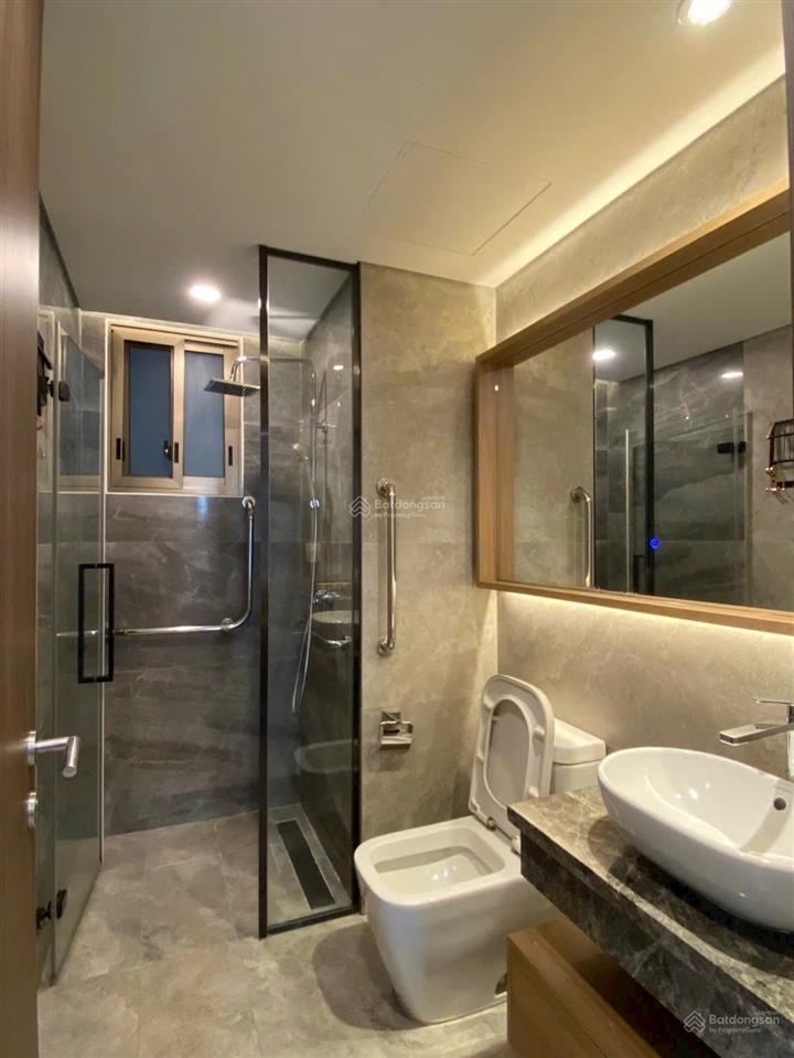 Cho thuê cc 3pn 2wc tại midtown phú mỹ hưng, 60 triệu, 131 m2
