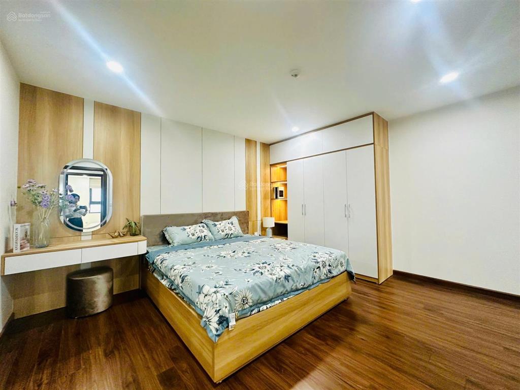 Căn chuyển nhượng hỗ trợ vay nh ls 6,5%, 1 căn view bể bơi, gọi em để xem nhà