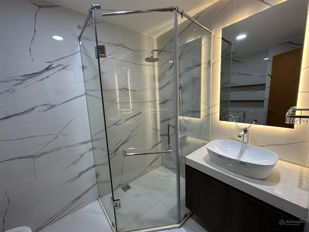 Cần bán căn hộ ở m3m4 nguyễn chí thanh giá 8 tỷ