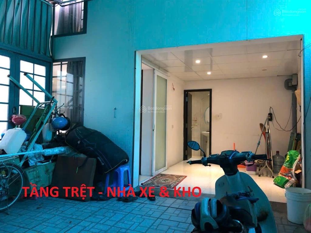 Bán căn biệt thự góc 1 trệt 3 lầu st 200m2, giá 14,8 tỷ tl, sổ hồng riêng, công chứng sang tên ngay