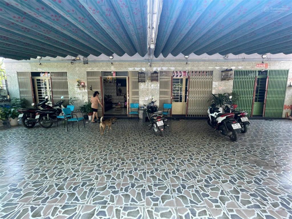 1823m2 ngay trung tâm quận 7 giáp quận 4, gần cảng bến nghé, gần kcx tân thuận, giá tốt, sổ sẵn