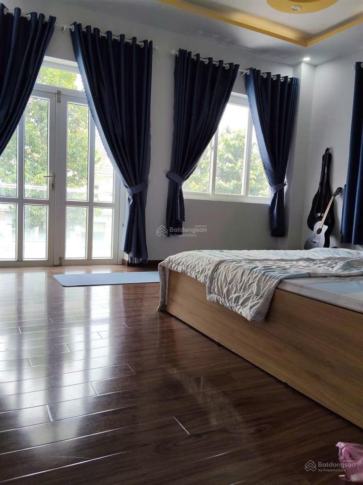 Cần bán căn biệt thự vườn western land gần 500m2, giá tốt khu, nhà mới đẹp, tặng full nội thất