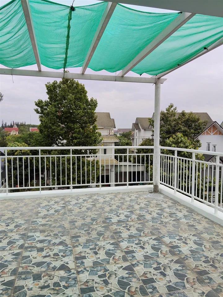 Cần bán căn biệt thự vườn western land gần 500m2, giá tốt khu, nhà mới đẹp, tặng full nội thất