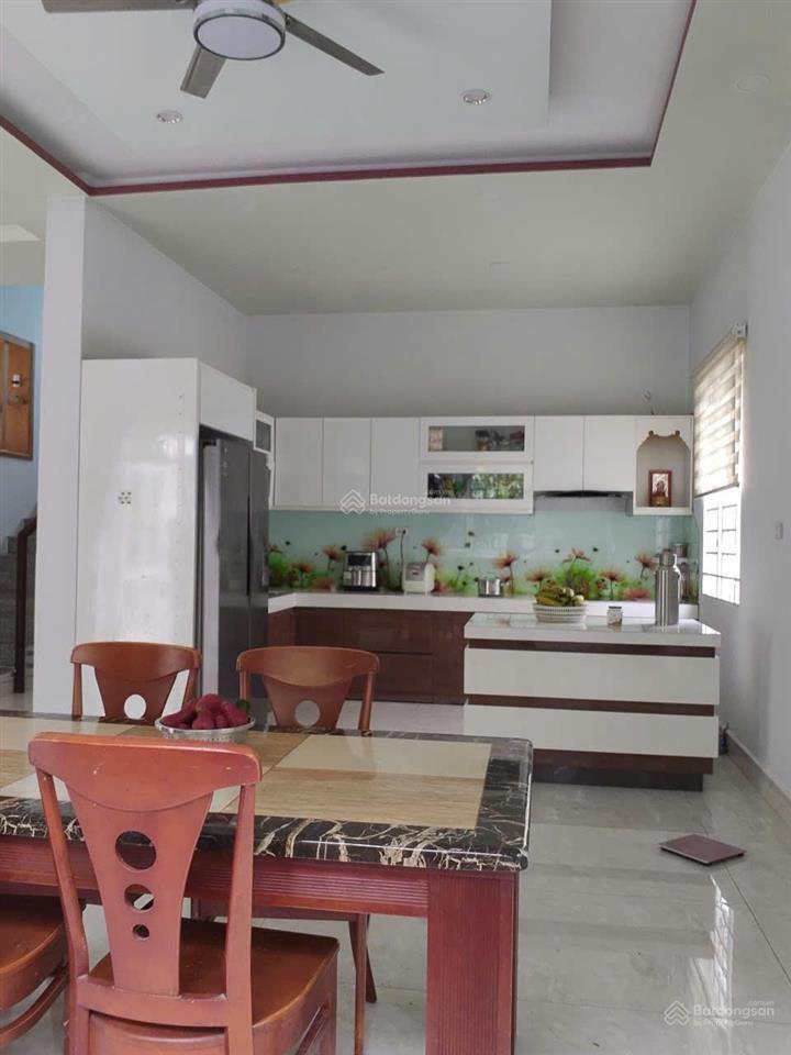 Cần bán căn biệt thự vườn western land gần 500m2, giá tốt khu, nhà mới đẹp, tặng full nội thất
