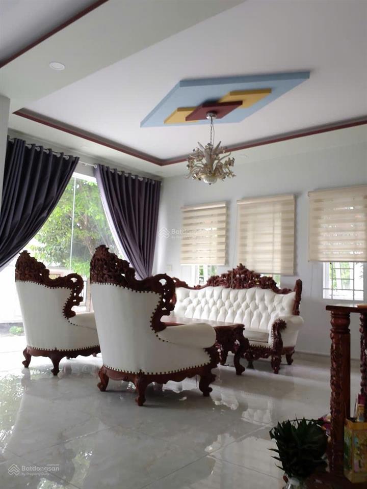 Cần bán căn biệt thự vườn western land gần 500m2, giá tốt khu, nhà mới đẹp, tặng full nội thất