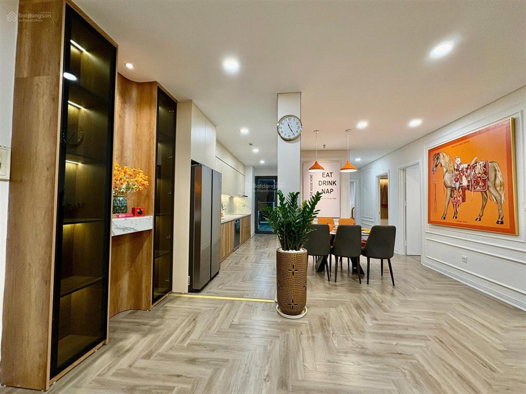 Chính chủ bán căn 172m2 (4pn3wc) sẵn sổ, full nội thất, giá 12 tỷ tại tsq làng việt kiều châu âu
