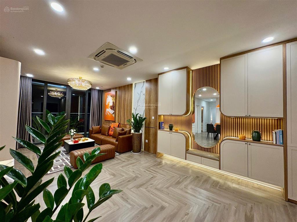 Chính chủ bán căn 172m2 (4pn3wc) sẵn sổ, full nội thất, giá 12 tỷ tại tsq làng việt kiều châu âu
