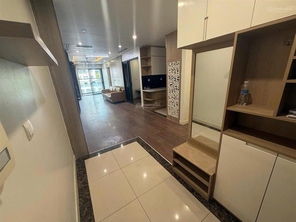 Giá tốt + chủ thiện chí bán căn 93m(3n2wc) sẵn sổ, nội thất như ảnh tại imperia garden, thanh xuân