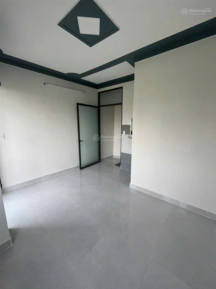 Bán nhà riêng mặt tiền rộng vị trí đẹp thiết kế tinh tế ,giá chỉ 500tr