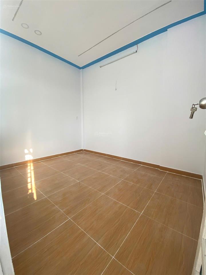 Chủ gửi bán nhà riêng tại cuối nguyễn văn bứa, 56 m2, giá siêu hời chỉ với 395tr