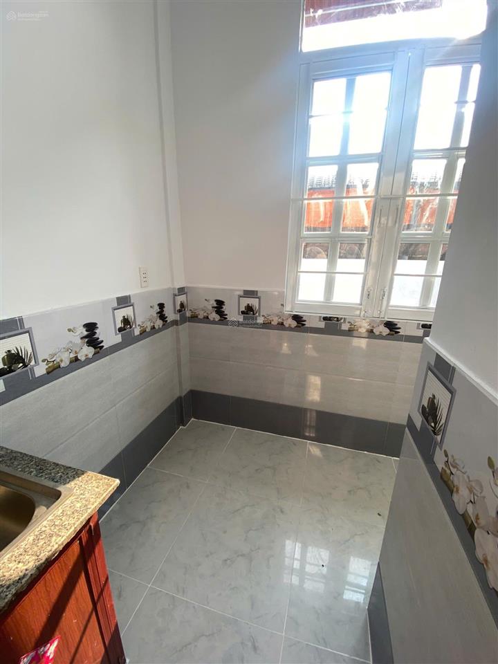 Chủ gửi bán nhà riêng tại cuối nguyễn văn bứa, 56 m2, giá siêu hời chỉ với 395tr