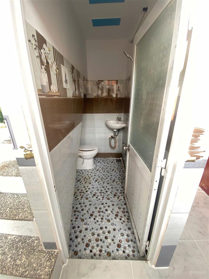 Chủ gửi bán nhà riêng tại cuối nguyễn văn bứa, 56 m2, giá siêu hời chỉ với 395tr