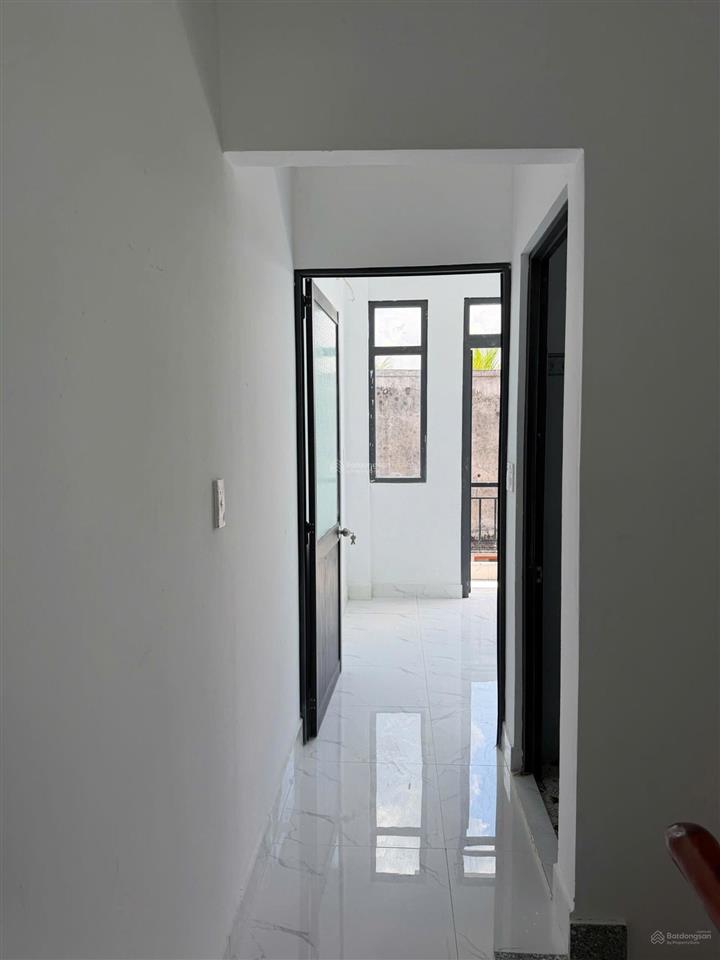 Bán gấp nhà biệt thự 2pn, 2wc, 44m2 ở cuối nguyễn văn bứa, hóc môn, hcm