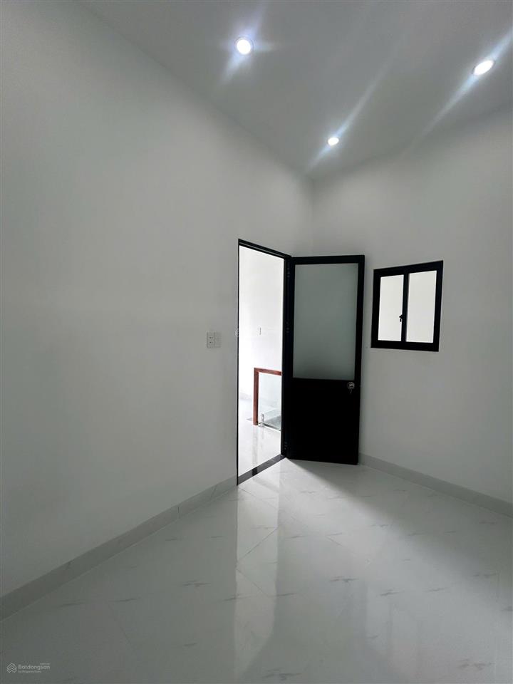Bán nr đẹp tại nguyễn văn bứa, hóc môn, 595 triệu, 30m2, 2pn, 2wc, nhiều tiện ích