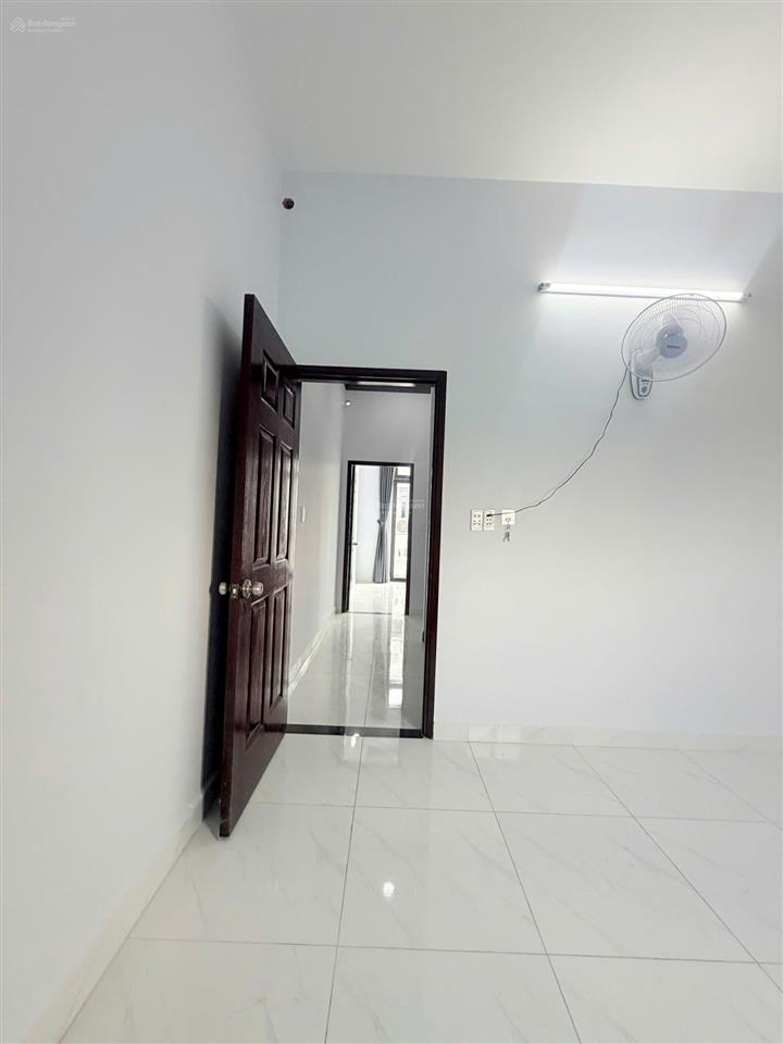 Bán nhà riêng 2pn, 2wc 900 triệu, 40m2 tại cầu lớn, huyện hóc môn, hồ chí minh