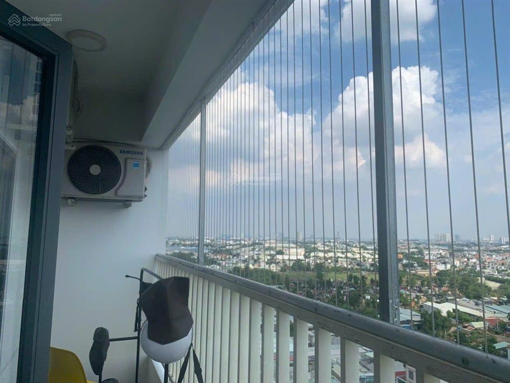 Cần chuyển nhượng căn hộ mặt tiền đt743, 62m2
