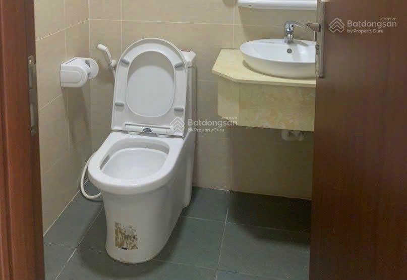 Cần chuyển nhượng căn hộ mặt tiền đt743, 62m2