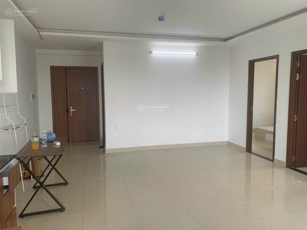 Cần chuyển nhượng căn hộ mặt tiền đt743, 62m2