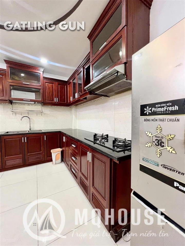 Căn hộ tách bếp 40m2 full nội thất, thang máy, hẻm ôtô, nguyễn trãi quận 1
