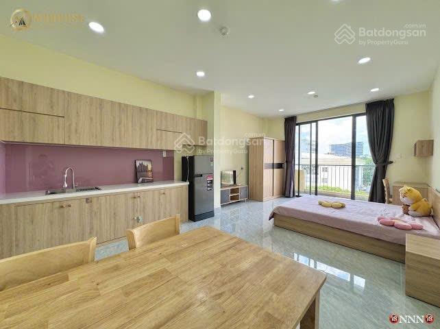 Chdv full nội thất, ban công, 40m2 phan đăng lưu phú nhuận, thang máy, cho nuôi pet