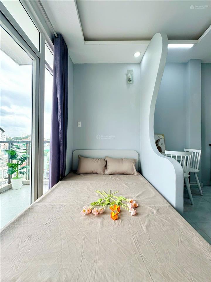 Căn hộ 35m2 full nội thất, ban công, nguyễn văn cừ quận 1