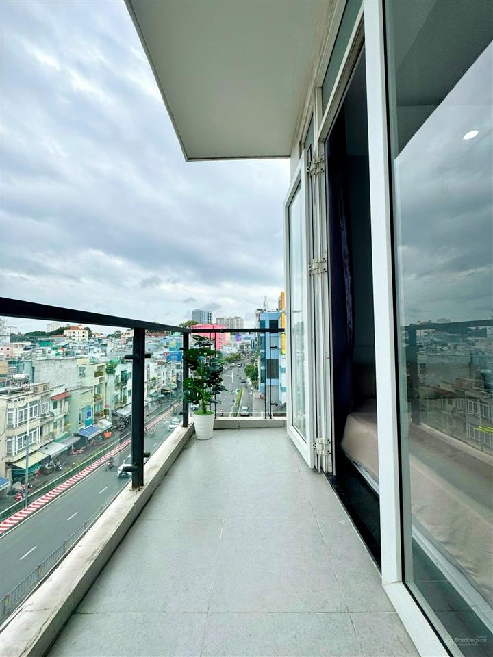 Căn hộ 35m2 full nội thất, ban công, nguyễn văn cừ quận 1