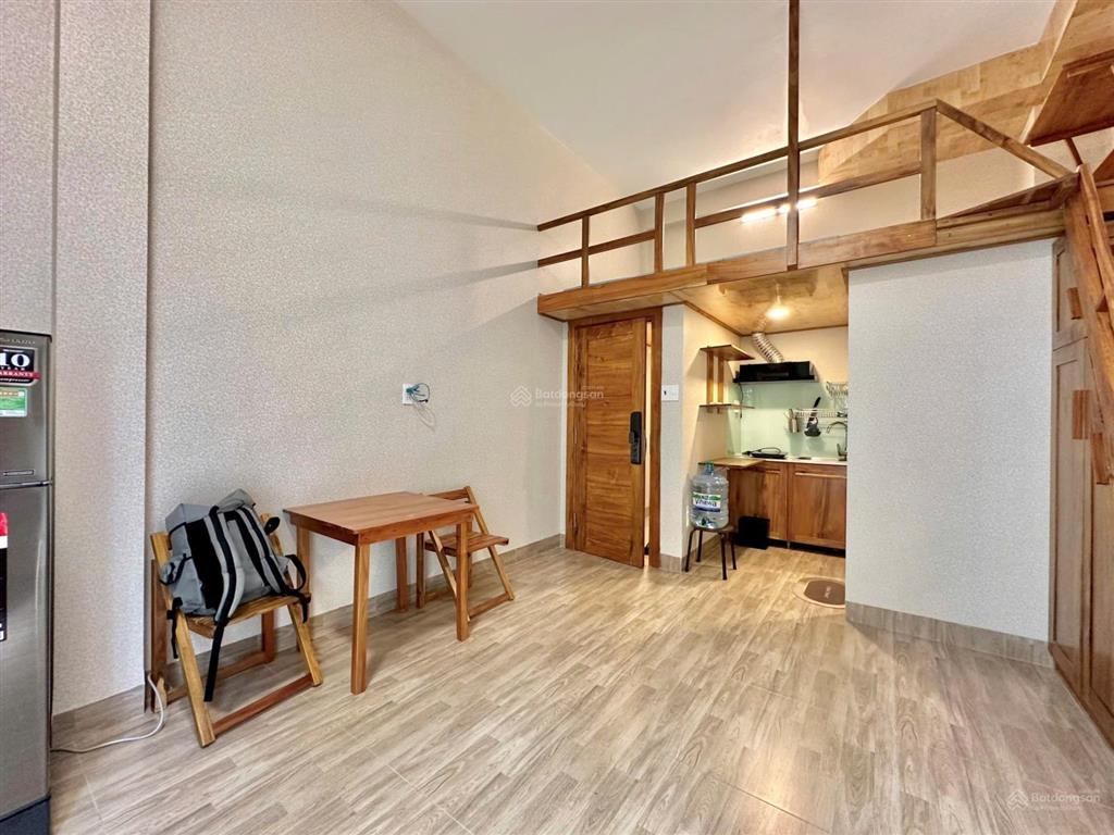 Căn hộ duplex, ban công full nội thất, thiết kế vintage hoàng sa quận 3