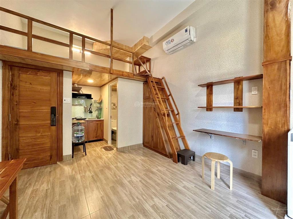 Căn hộ duplex, ban công full nội thất, thiết kế vintage hoàng sa quận 3