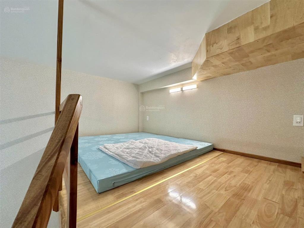 Căn hộ duplex, ban công full nội thất, thiết kế vintage hoàng sa quận 3