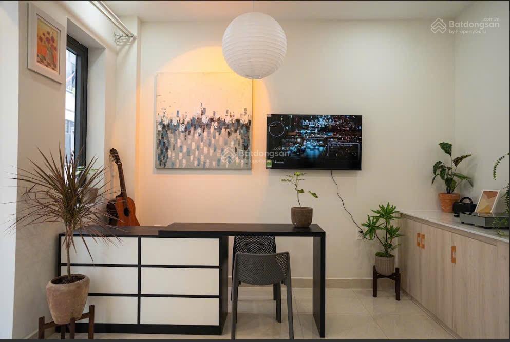 Căn hộ ban công decor đẹp, cống quỳnh quận 1, gần phố tây bùi viện, bệnh viện từ dũ