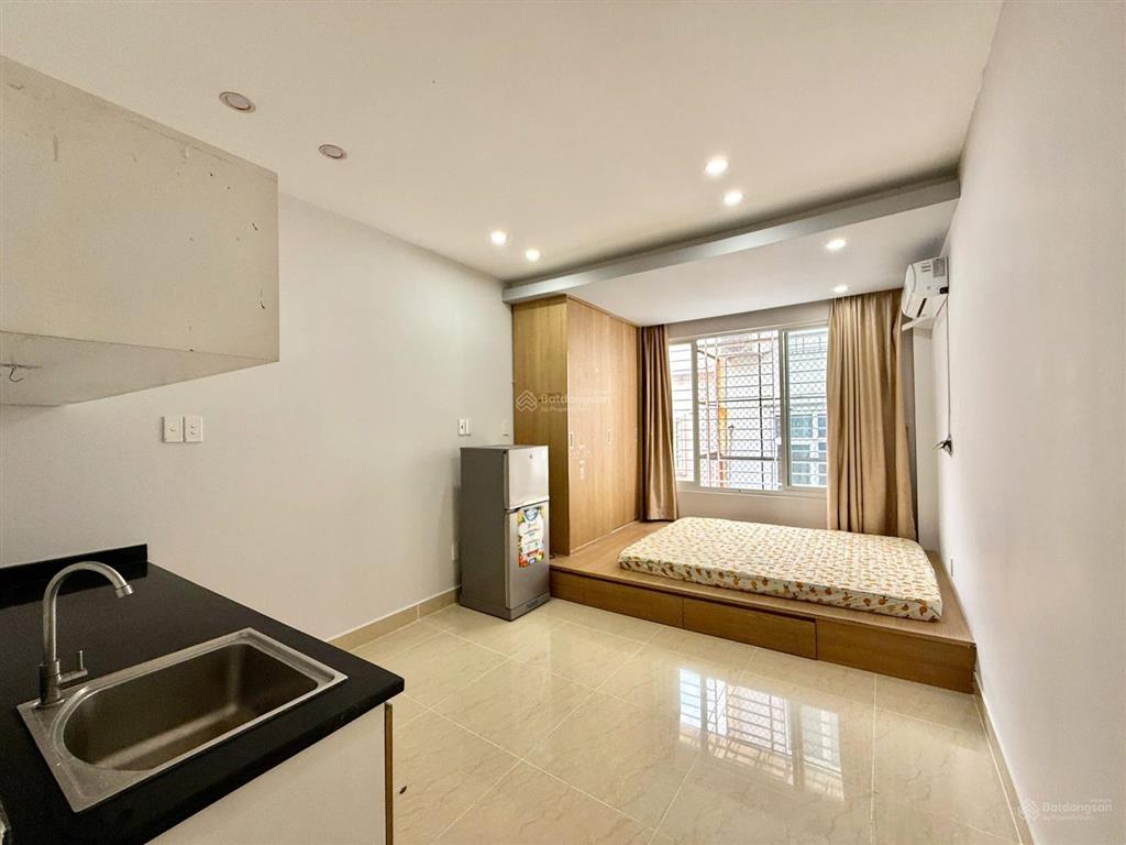 Cho thuê phòng  35m2  lê thị riêng bến thành quận 1  gần đh hoa sen  đh văn lang