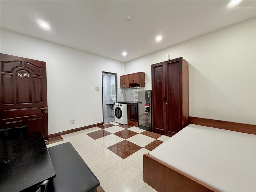 Cho thuê phòng 35m2 full nt, máy giặt riêng, thành thái quận 10, bảo vệ, thang máy, sạch sẽ