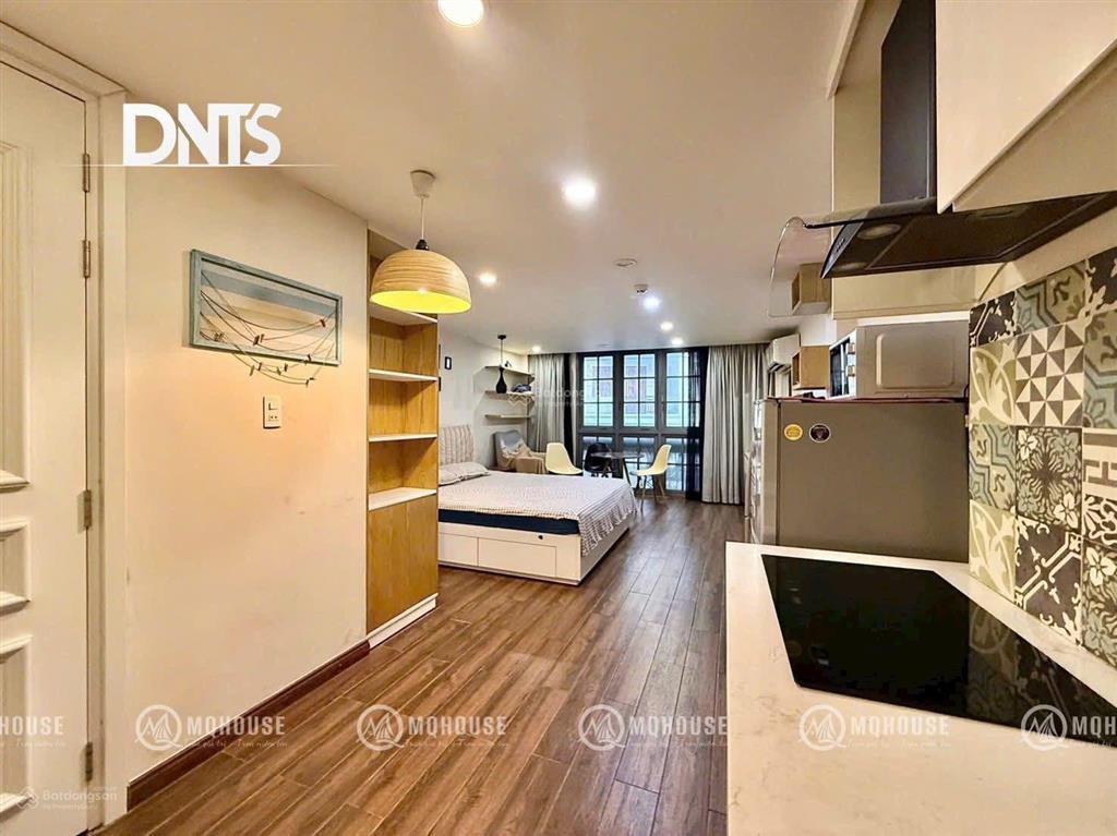 Căn hộ ban công full nội thất gần cầu thị nghè, thảo cầm viên quận 1