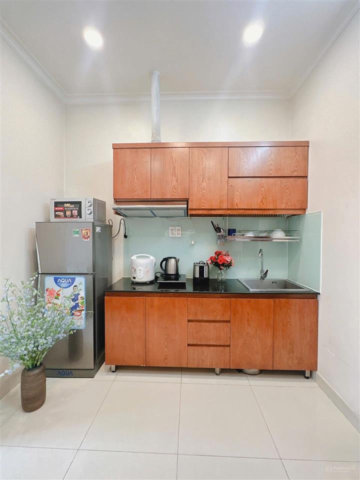 Căn hộ 35m2 full nội thất, lý chính thắng quận 3, full nội thất, ban công, hầm xe rộng