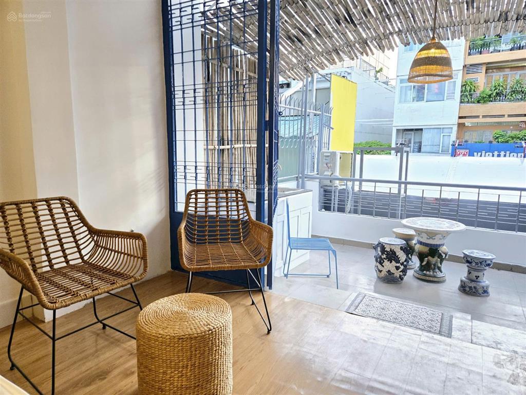Siêu phẩm 40m2, ban công lớn, tách bếp riêng, nơ trang long, bình thạnh  ngay chợ bà chiểu