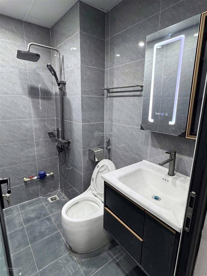 Phòng 40m2, ban công, máy giặt riêng ngay phan xích long, phú nhuận gần q1, q3, q10
