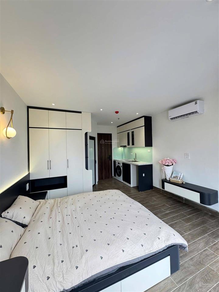 Phòng 40m2, ban công, máy giặt riêng ngay phan xích long, phú nhuận gần q1, q3, q10